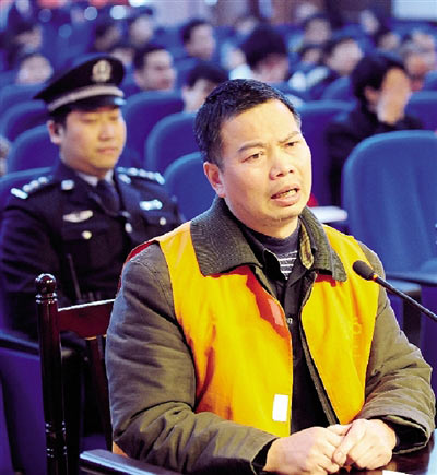 鄭州天價理發(fā)案開庭老板稱理發(fā)收費(fèi)兩三萬正常