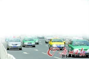 出租車行業是否存在茶水費問題?司機說法不一。記者陳安攝 (資料圖片) 出租車行業是否存在茶水費問題?司機說法不一。記者陳安攝 (資料圖片)